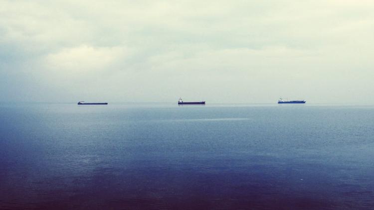 Docker, ships, the sea